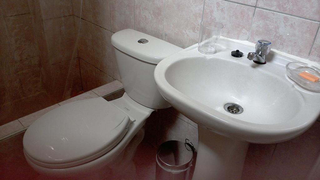 Hospedaje De Lidia Lima Zewnętrze zdjęcie